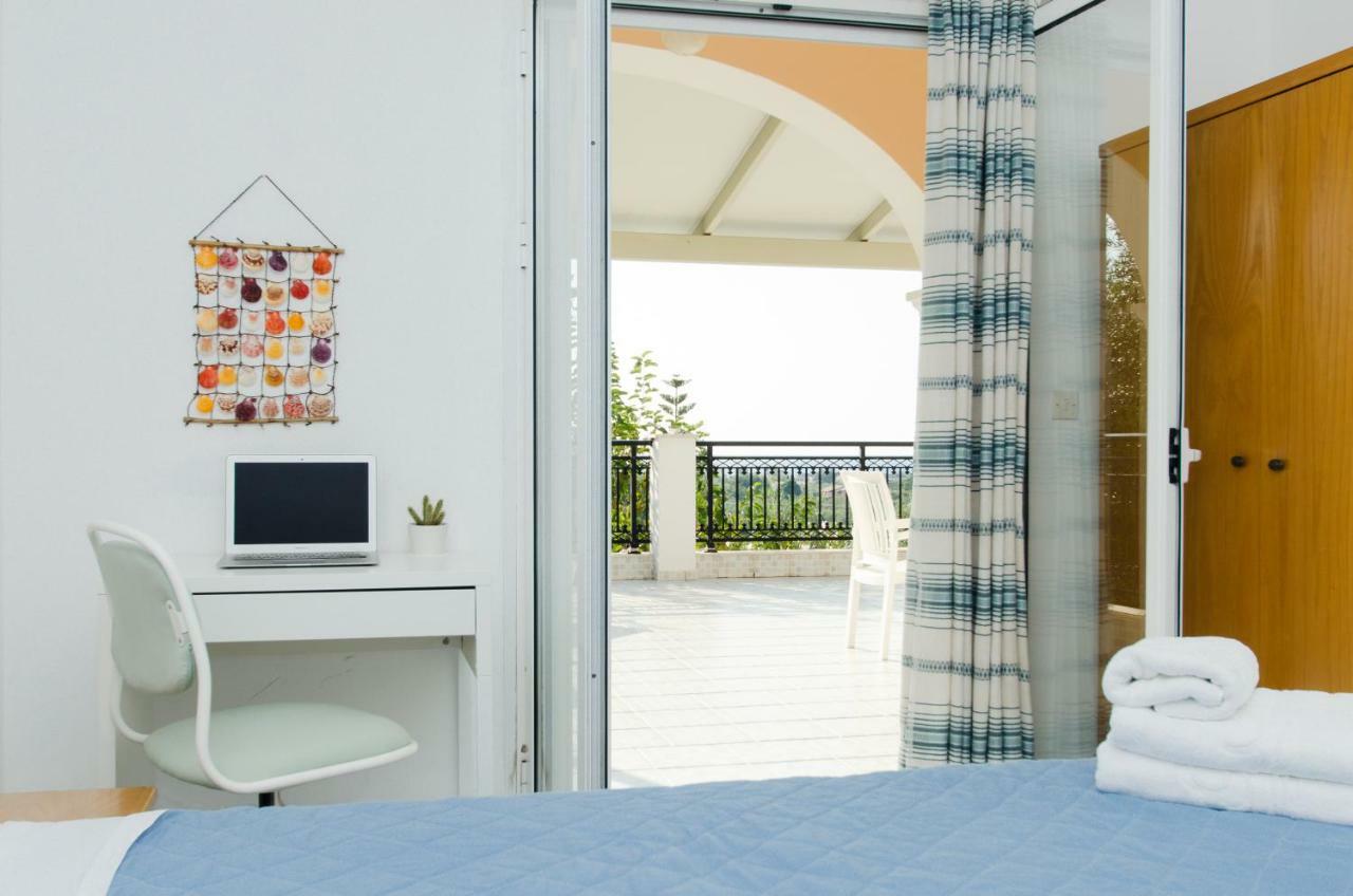 Natural Blue Green Apartment Almiros Beach Exterior foto